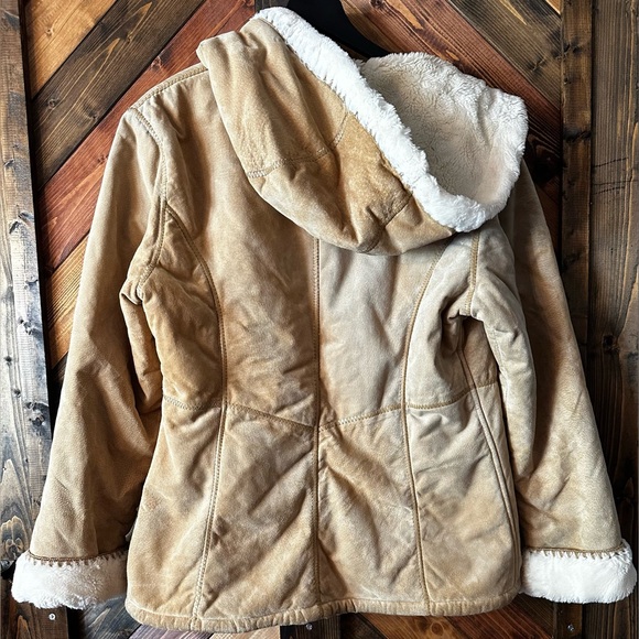 Heavy duty suede jacket - Picture 2 of 8